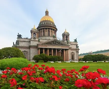 Russian Golden Visa — Residency by Investment in Russia 4 rectangle 11 3 Move to Russia - in 6 months